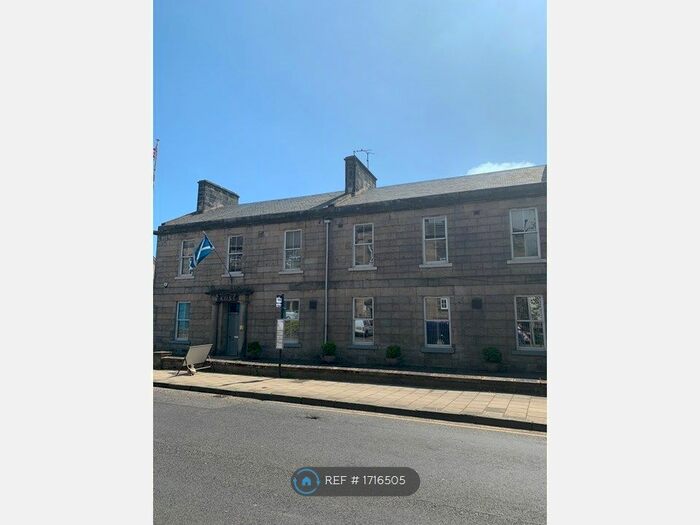 3 Bedroom Flat To Rent In St. Brycedale Avenue, Kirkcaldy, KY1