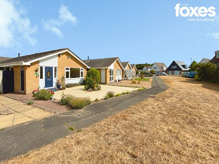 3 Bedroom Detached Bungalow For Sale In Rodney Drive, Christchurch, Dorset, BH23