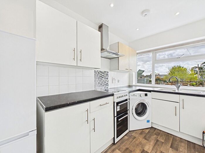 2 Bedroom Maisonette To Rent In Fitzalan Road, Horsham, RH13