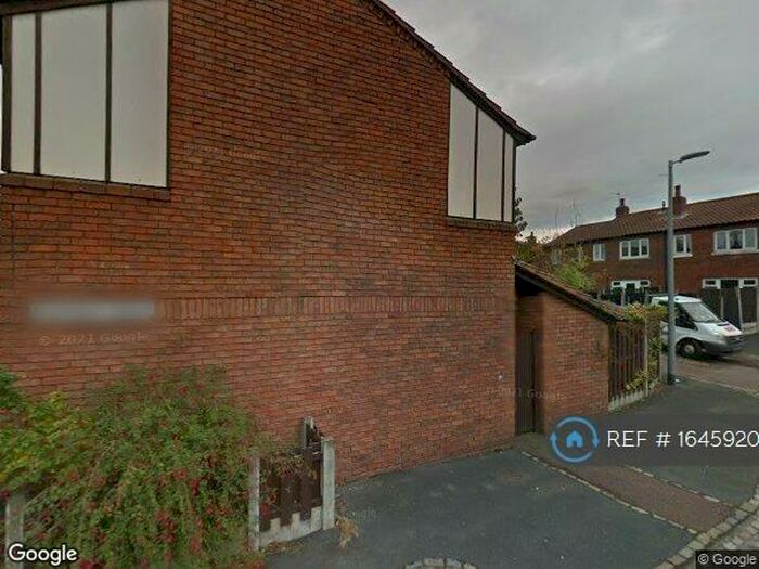 3 Bedroom End Of Terrace House To Rent In Kerrera Drive, Salford, M5