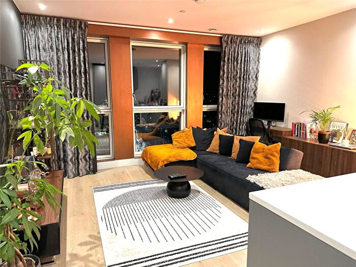 2 Bedroom Apartment For Sale In High Street, Central Croydon, Croydon, CR0