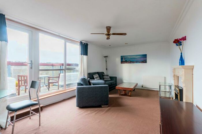 1 Bedroom Flat To Rent In Fair-a-Far Edinburgh United Kingdom, EH4