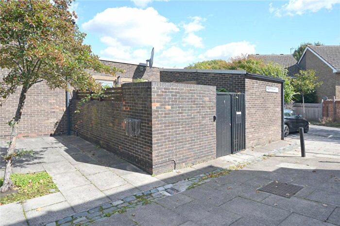 1 Bedroom Bungalow To Rent In Kempis Way, East Dulwich, London, SE22