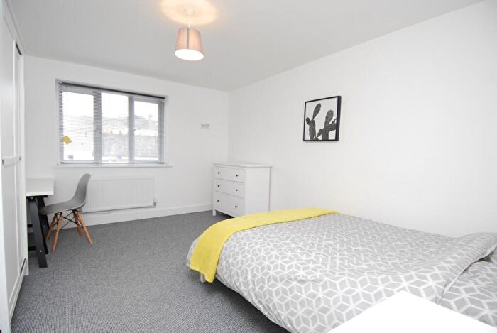 2 Bedroom Flat To Rent In Belgrave Manor Bed Apts. Plymouth, PL4