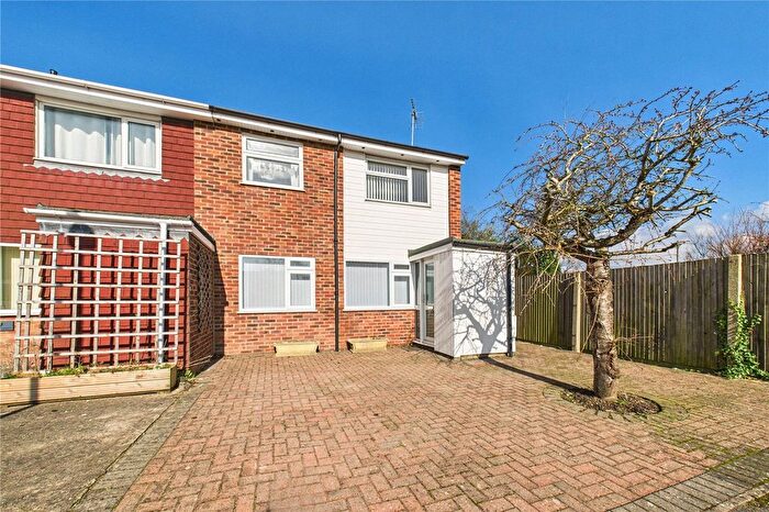 3 Bedroom End Terrace House To Rent In Dunluce Gardens, Pangbourne, Reading, Berkshire, RG8