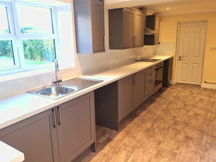 3 Bedroom Detached House To Rent In Wisbech Road, Outwell, Wisbech, PE14