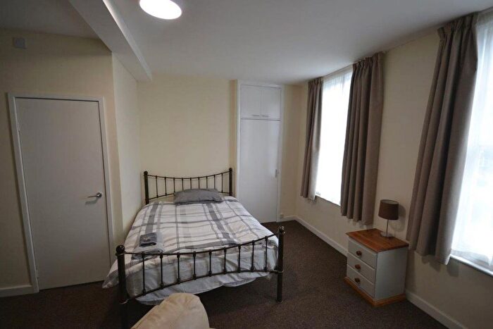 1 Bedroom Flat To Rent In High Street, Yarm, TS15