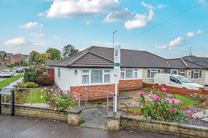 3 Bedroom Bungalow For Sale In Carpenders Avenue, Watford, WD19