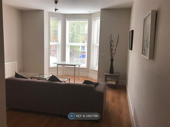 2 Bedroom Flat To Rent In Egerton Road, Manchester, M14