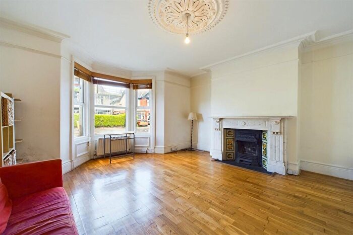 2 Bedroom Flat For Sale In Osborne Road, Newcastle Upon Tyne, Tyne And Wear, NE2
