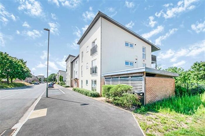 2 Bedroom Apartment For Sale In Howe Road, Gosport, PO13