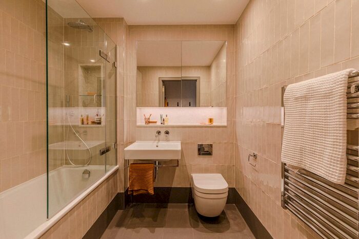 2 Bedroom Flat To Rent In The Gessner, Watermead Way, Tottenham Hale, N17