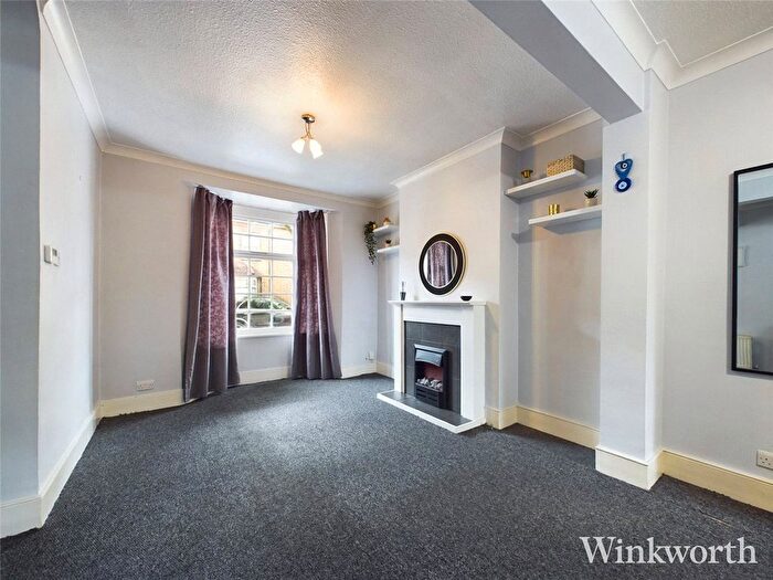2 Bedroom Detached House To Rent In Braemar Road, Brentford, TW8