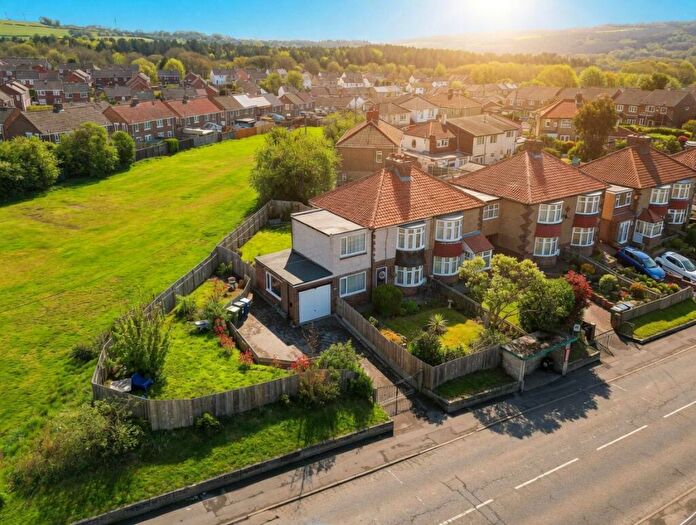 3 Bedroom Semi Detached House For Sale In Stewartsfield, Rowlands Gill, NE39