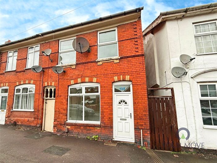3 Bedroom End Of Terrace House To Rent In Walsall Road, Wednesbury, West Midlands, WS10
