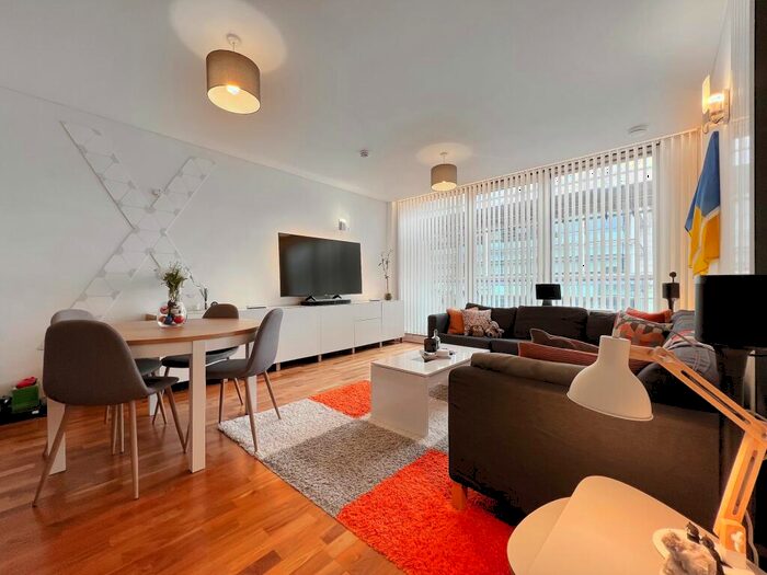 1 Bedroom Apartment To Rent In Leftbank, Manchester, M3