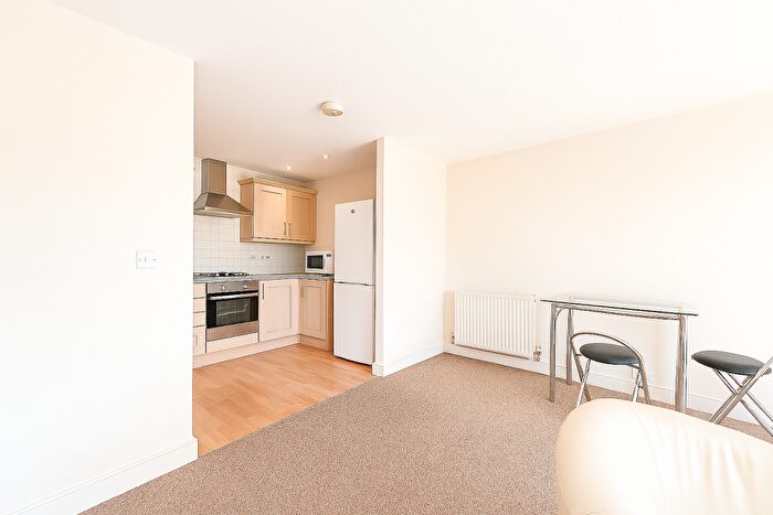 2 Bedroom Flat To Rent In Pettacre Close, SE28