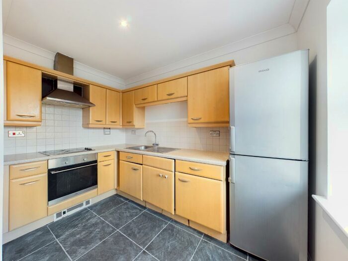 1 Bedroom Apartment To Rent In The Spires, Selden Hill, Hemel Hempstead, Hertfordshire, HP2