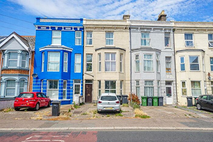1 Bedroom Flat For Sale In Mount Pleasant Road, Hastings, TN34