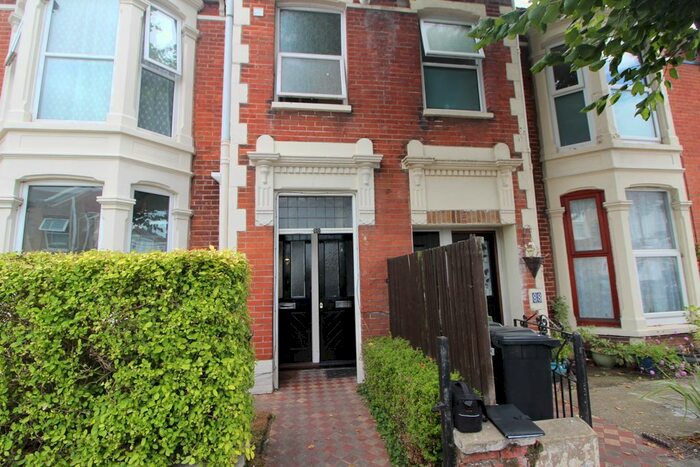 2 Bedroom Flat To Rent In Chichester Road, Portsmouth, PO2