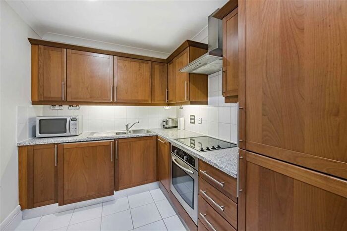 1 Bedroom Flat To Rent In Forum Magnum Square, Waterloo, SE1