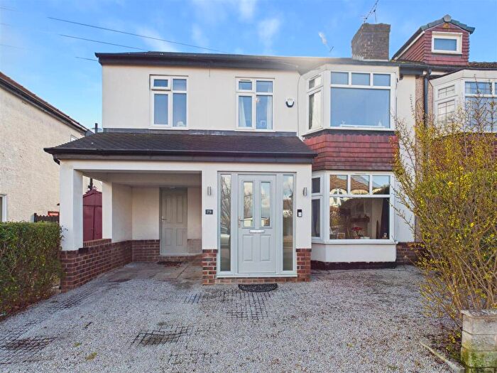 4 Bedroom Semi Detached House For Sale In Meadow Head Avenue, Greenhill, Sheffield, S8