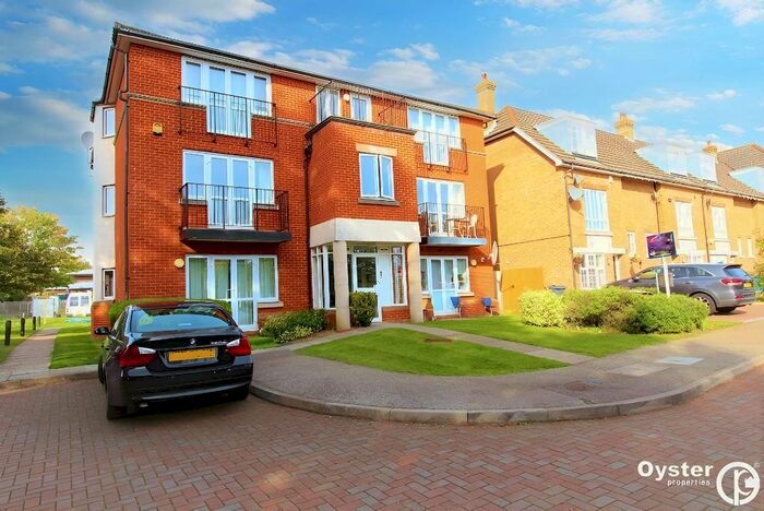 2 Bedroom Flat To Rent In Goodhall Close, Stanmore, HA7