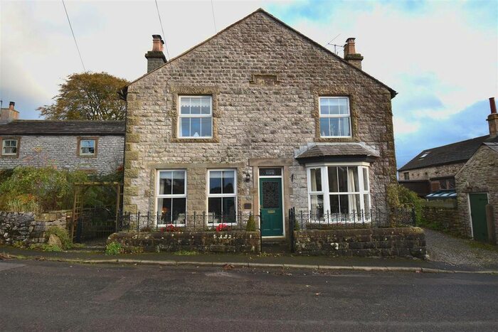 5 Bedroom Semi-Detached House For Sale In Main Street, Chelmorton, Buxton, SK17