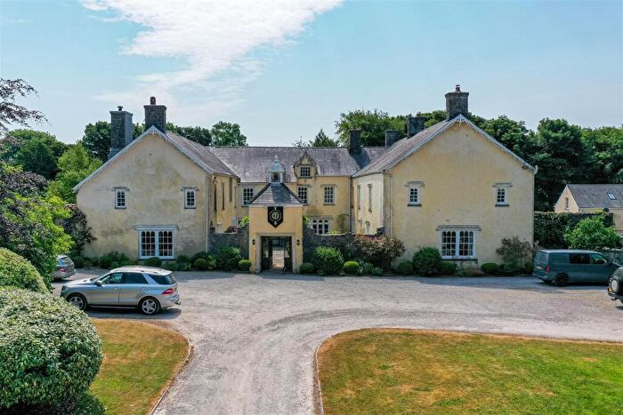 4 Bedroom End Of Terrace House To Rent In Nichol House, Nash Manor, Vale Of Glamorgan, CF71