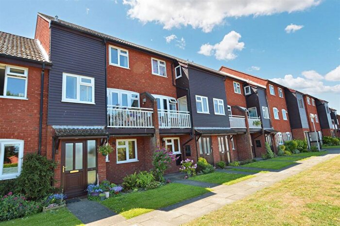 3 Bedroom Maisonette For Sale In Langham Court, Sheringham, NR26
