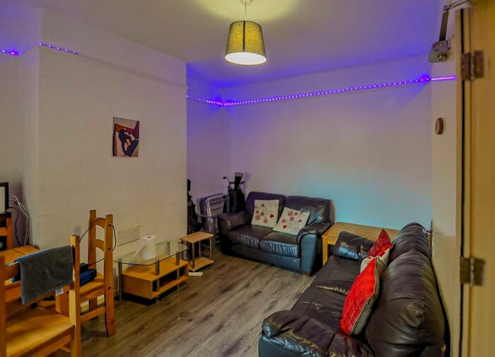 5 Bedroom Terraced House To Rent In Milner Road, Selly Oak, B29