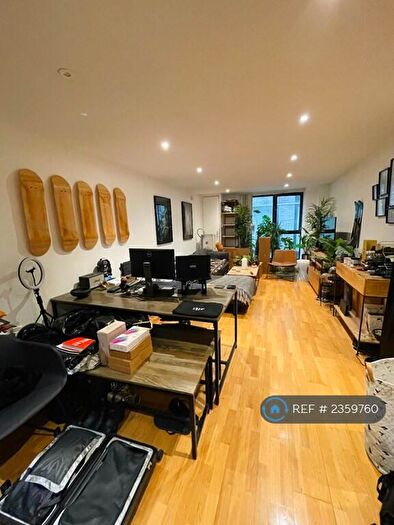 1 Bedroom Flat To Rent In Shoreditch High Street, London, E1