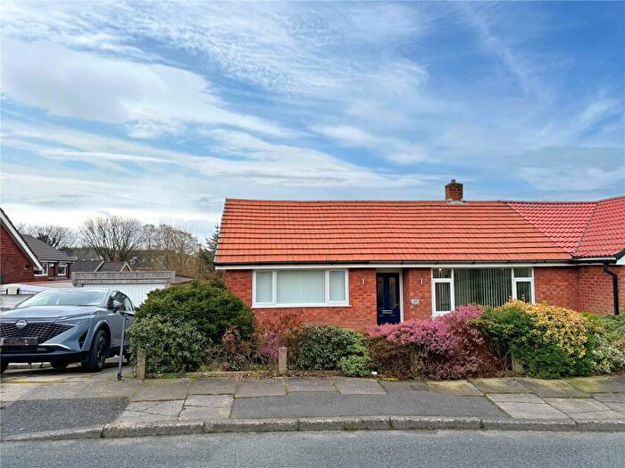 2 Bedroom Bungalow For Sale In Glamis Avenue, Heywood, Greater Manchester, OL10