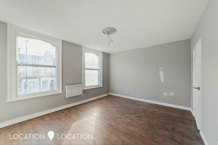 4 Bedroom Detached House To Rent In Hornsey Park Road, London, N8