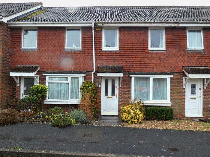 2 Bedroom Terraced House To Rent In Dickenson Walk, Alresford, SO24