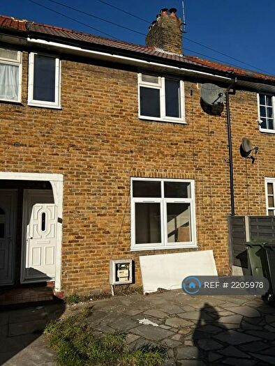 3 Bedroom Terraced House To Rent In Wrenthorpe Road, Bromley, BR1