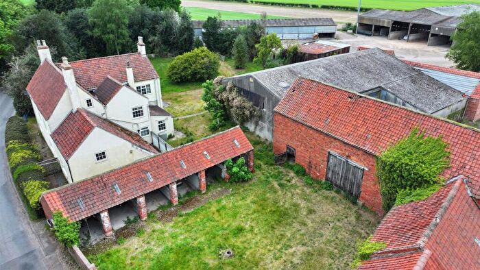 4 Bedroom Barn Conversion For Sale In The Waggon House, (Manor Farm) Sand Lane, Spalford, Newark, NG23