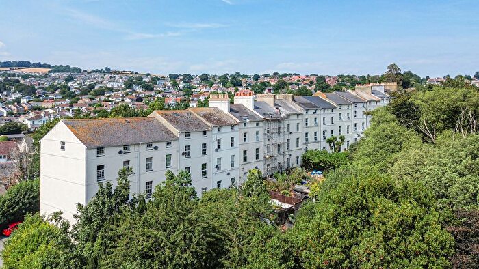 2 Bedroom Flat For Sale In Barnpark Terrace, Teignmouth., TQ14