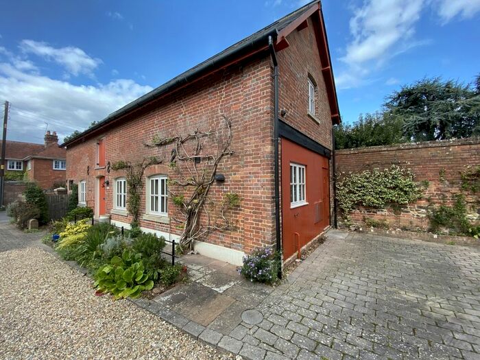3 Bedroom Detached House To Rent In High Street, Sturminster Marshall, Wimborne, Dorset, BH21