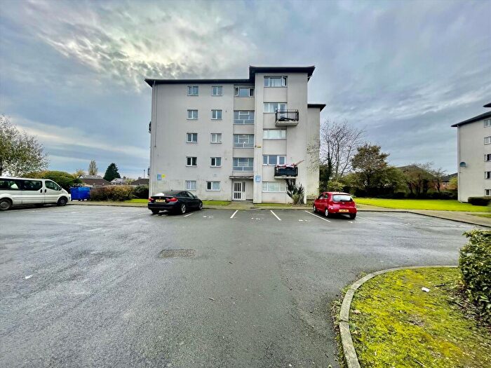 2 Bedroom Flat For Sale In Samuel Street, Preston, PR1