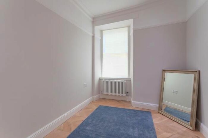 3 Bedroom Flat To Rent In Main Door Flat On Dundonald Street, New Town, Edinburgh, EH3