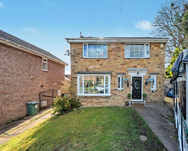 4 Bedroom Detached House For Sale In Abbeydale Oval, Kirkstall, Leeds, LS5