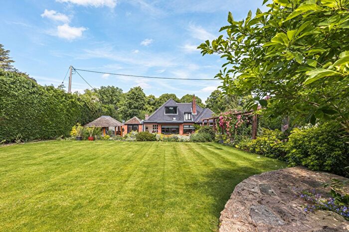 3 Bedroom Detached House For Sale In Fakenham Road, Taverham, Norwich, NR8