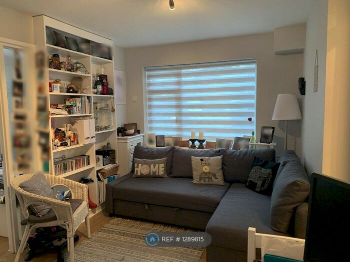 1 Bedroom Flat To Rent In Haygarth, Knebworth SG3