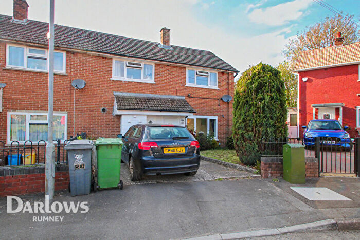 3 Bedroom End Of Terrace House For Sale In Macaulay Avenue, Cardiff, CF3