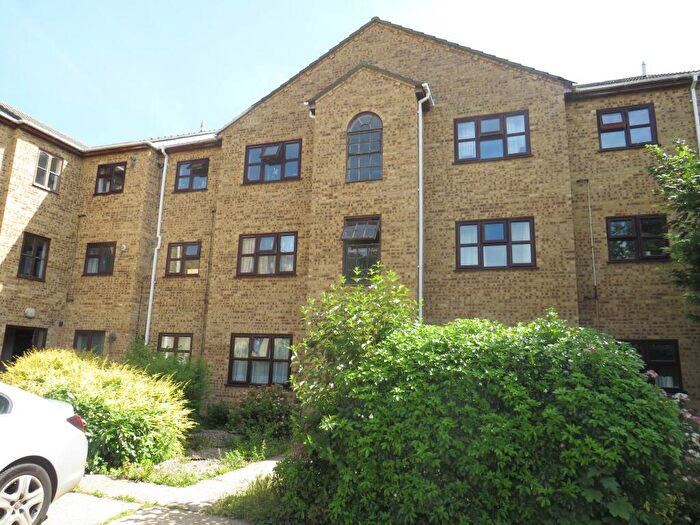 2 Bedroom Apartment To Rent In Old Court Place, March, PE15