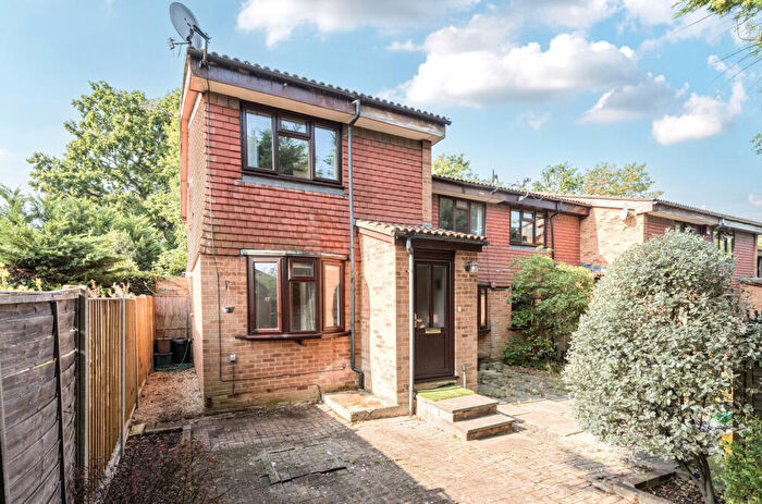 1 Bedroom End Of Terrace House For Sale In Conifer Gardens, Sutton, SM1