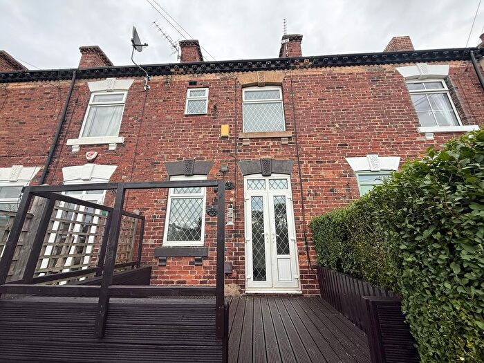 4 Bedroom Terraced House To Rent In Dennington Lane, Wakefield, WF4