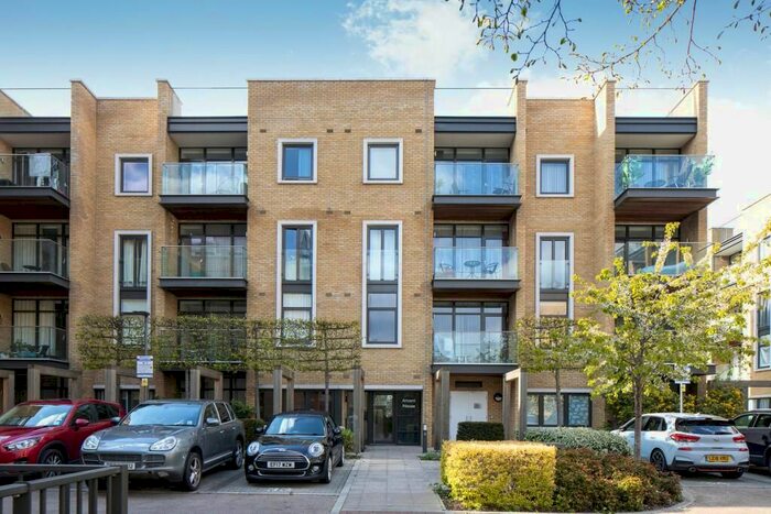 1 Bedroom Flat To Rent In Frazer Nash Close, Isleworth, TW7