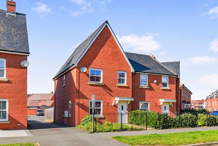 3 Bedroom Semi-Detached House For Sale In Venus Avenue, Biggleswade, SG18